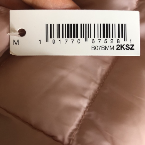 Brand new Never Worn Women light weight Puffer jacket light pink size M - Picture 9 of 9